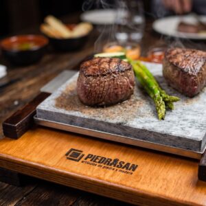 Carne a la piedra Piedrasar